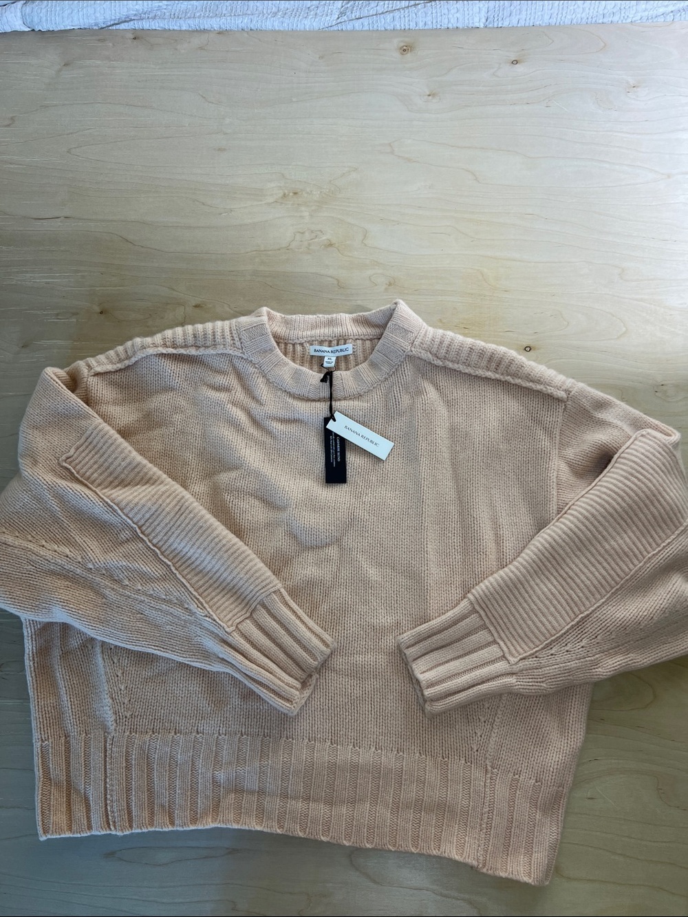 Banana Republic wool & cashmere blend Light blush Crewneck Sweater size XL